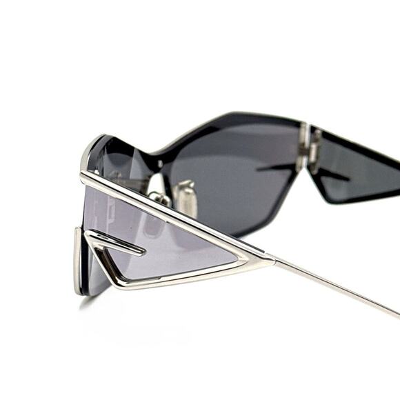 New! GIVENCHY Sunglasses GV40066U 16C, Authentic - Picture 9 of 13